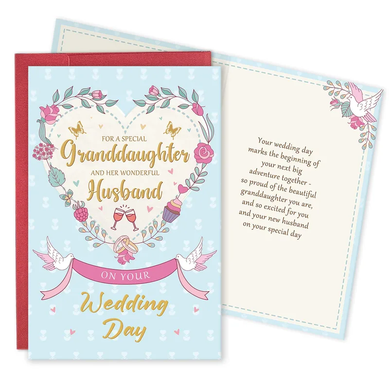 Granddaughter Wedding Card: Floral Heart Wreath for the Newlyweds